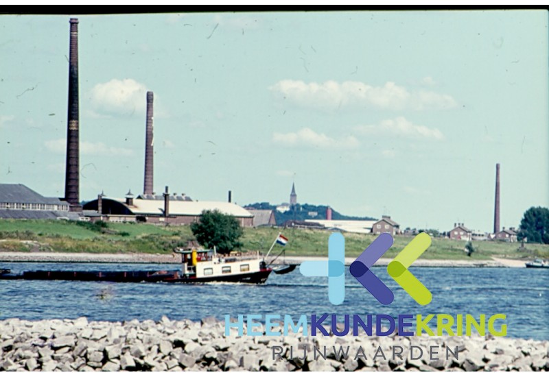 Zicht opT&A vanaf de Rijn F00002550
